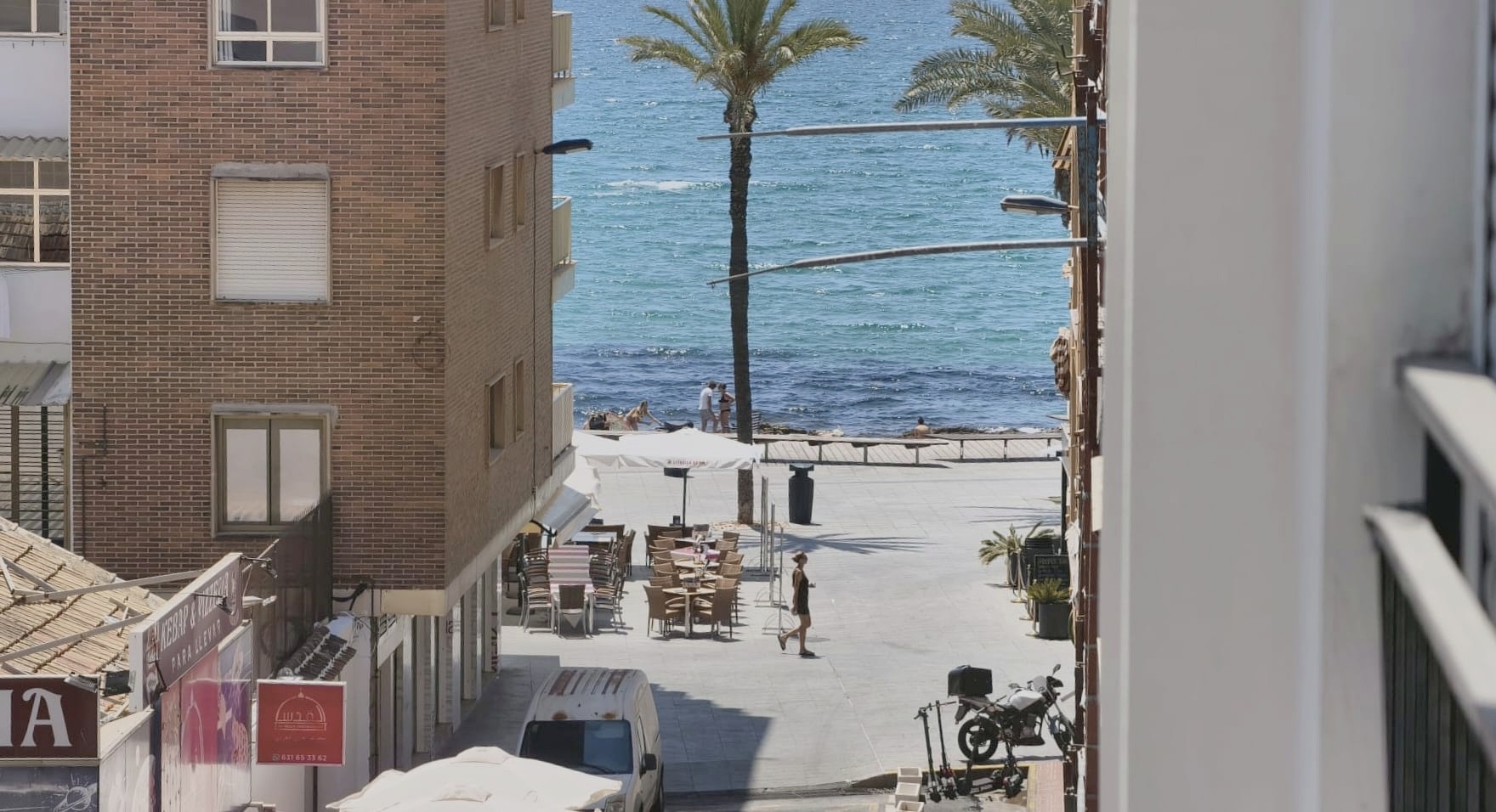 Apartamento reformado junto al paseo marítimo