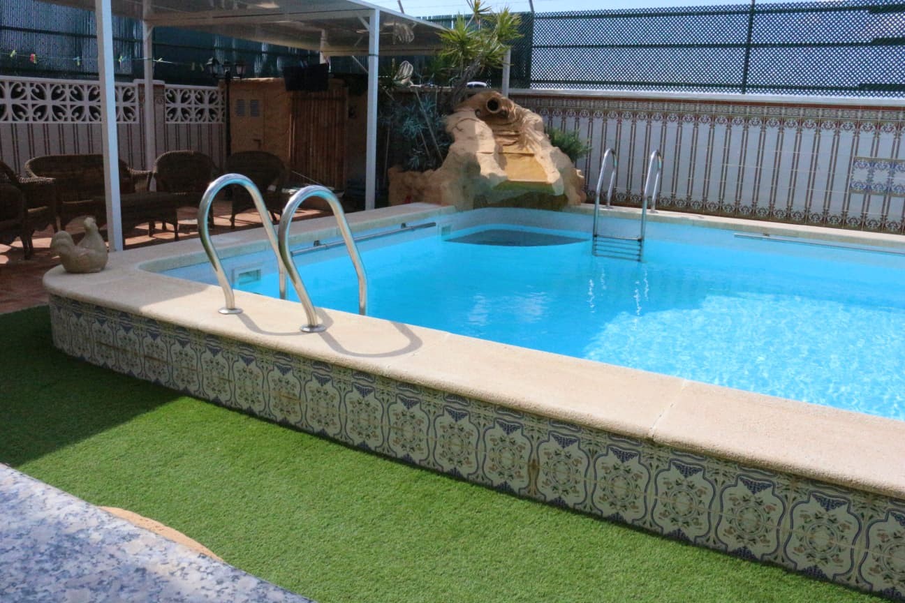 Chalet independiente con piscina en El Chaparral, fotografía 34 de 67