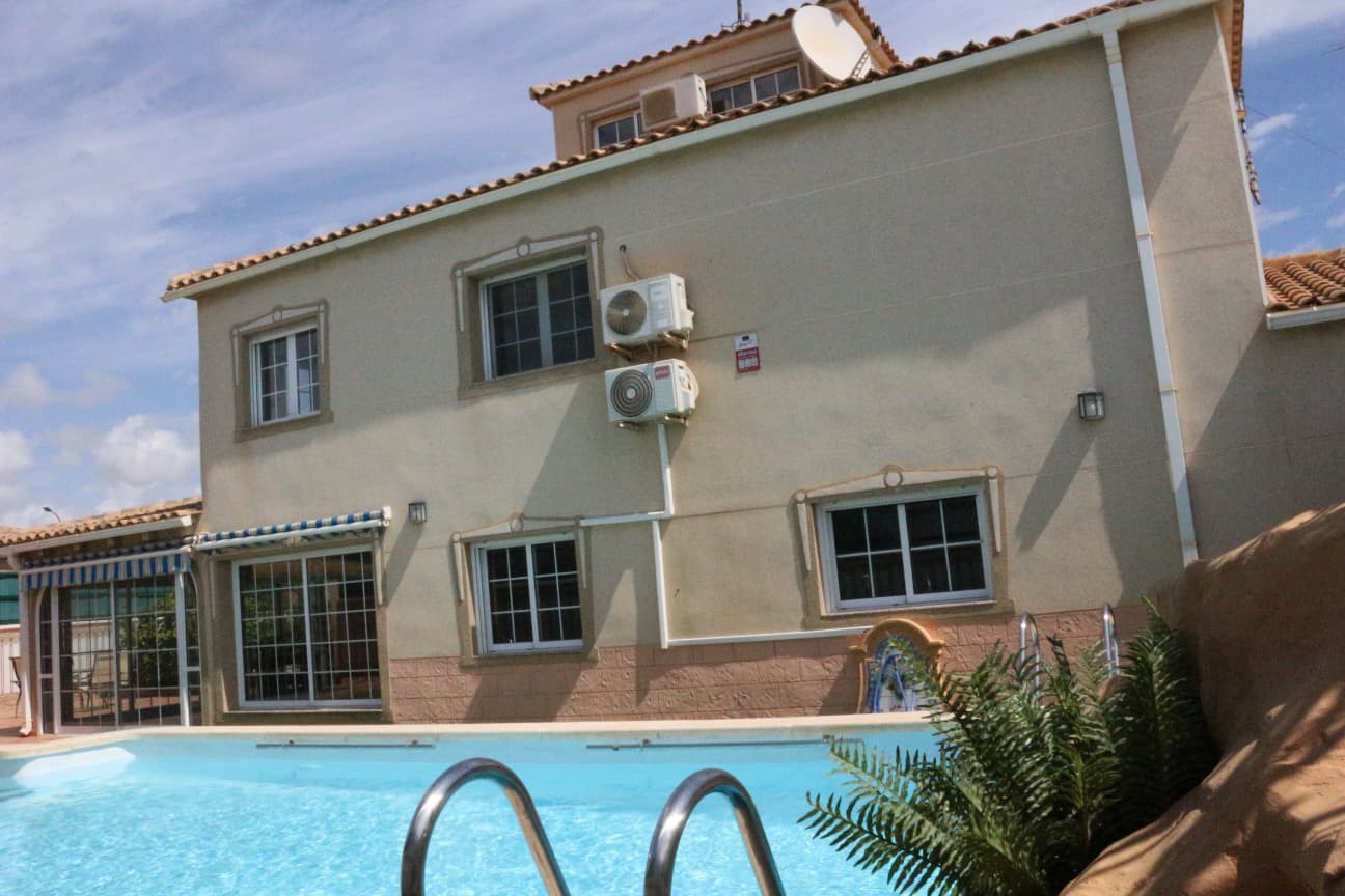 Chalet independiente con piscina en El Chaparral, fotografía 54 de 67