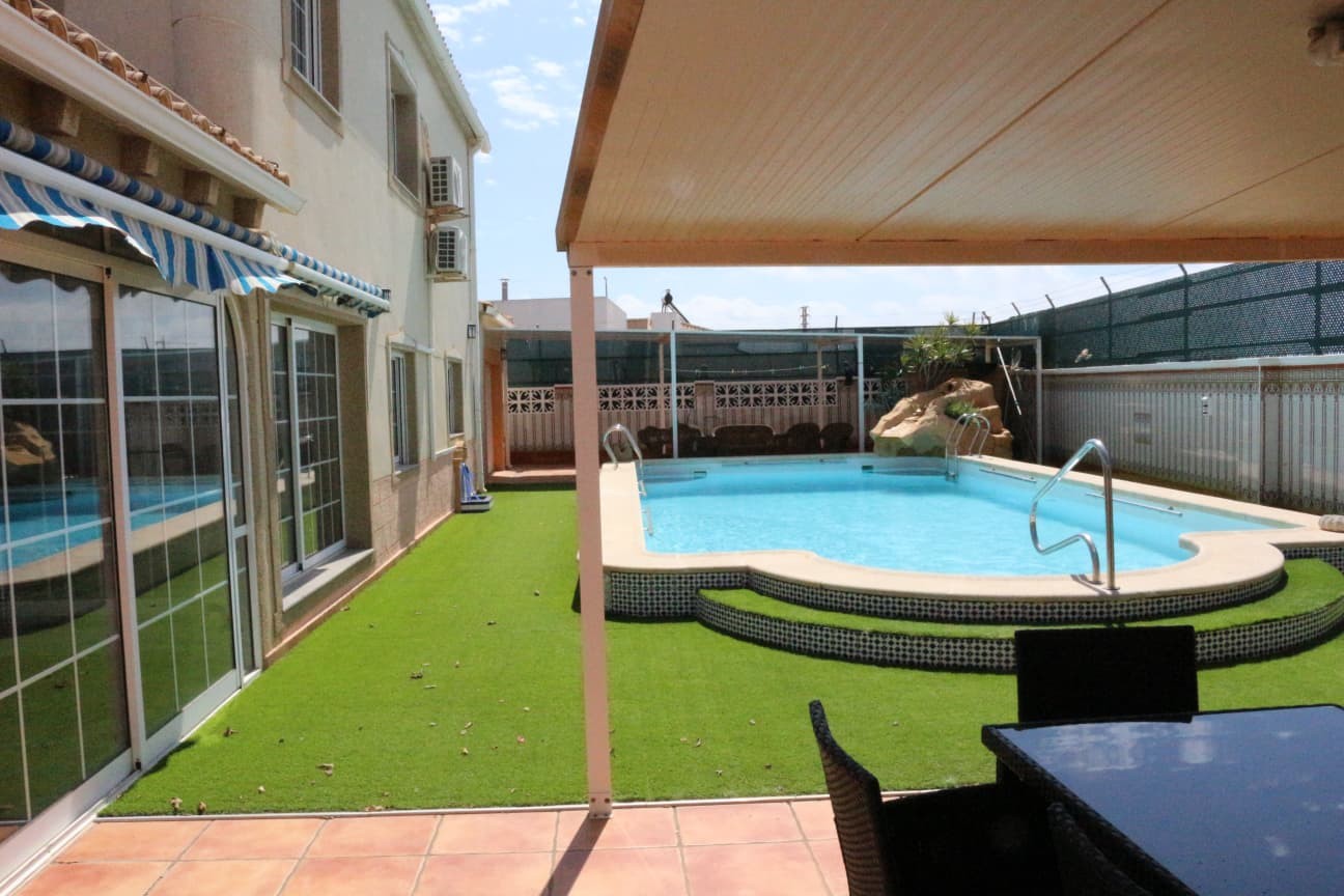 Chalet independiente con piscina en El Chaparral, fotografía 66 de 67
