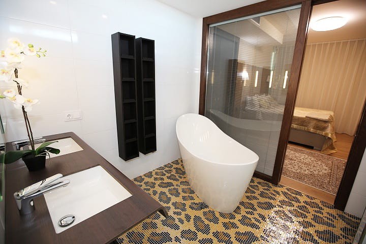 Villa de 500 m² con piscina, spa y gran parcela en La Zenia, fotografía 12 de 21
