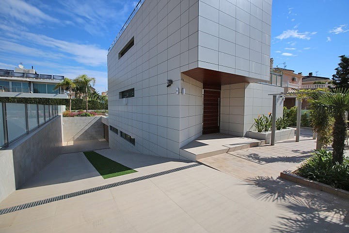 Villa de 500 m² con piscina, spa y gran parcela en La Zenia, fotografía 17 de 21