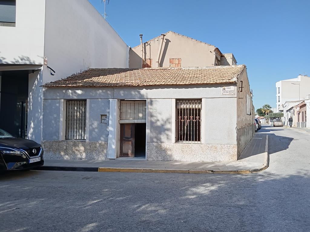 Casa en Los Montesinos